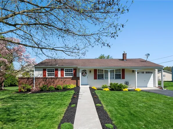 505 Periwinkle Pl, Easton, PA 18040