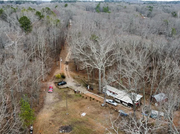 6394 Shore Dr, Douglasville, GA 30135