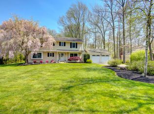 644 Tennent Rd, Manalapan, NJ 07726