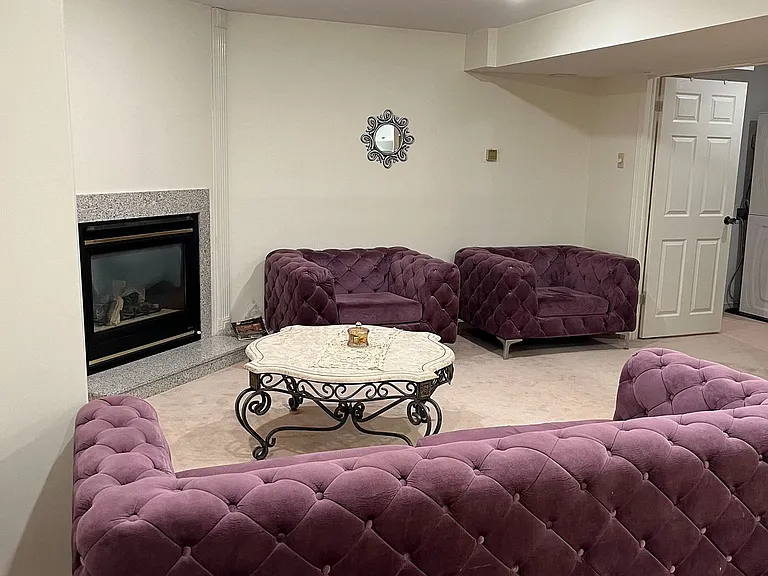 686 York Hill Blvd — Photo 6