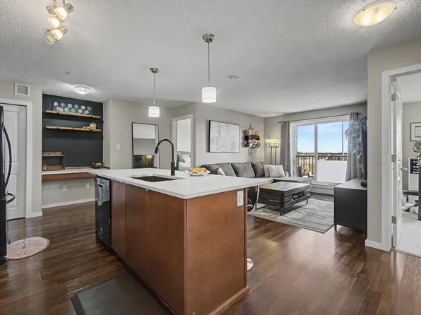 504 Albany Way NW #334, Edmonton, AB T6V 0L2