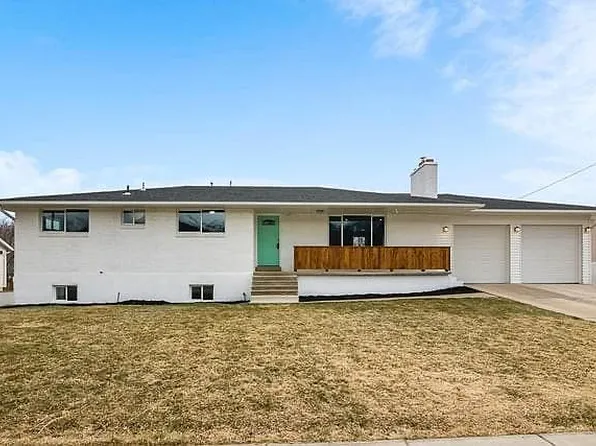 390 Larkin Ln, Kaysville, UT 84037