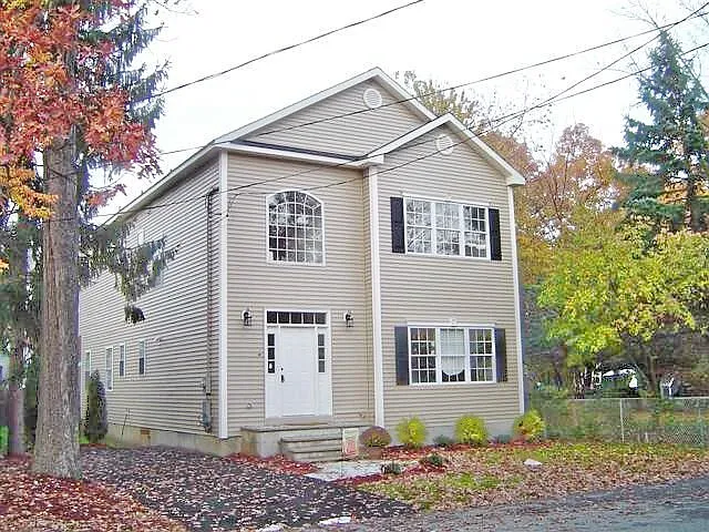 16 Newark Ave photo 1