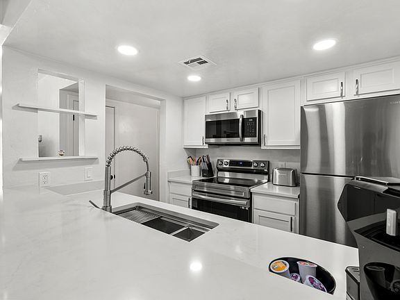 2nd image of 2129 N Margaret Ave #A