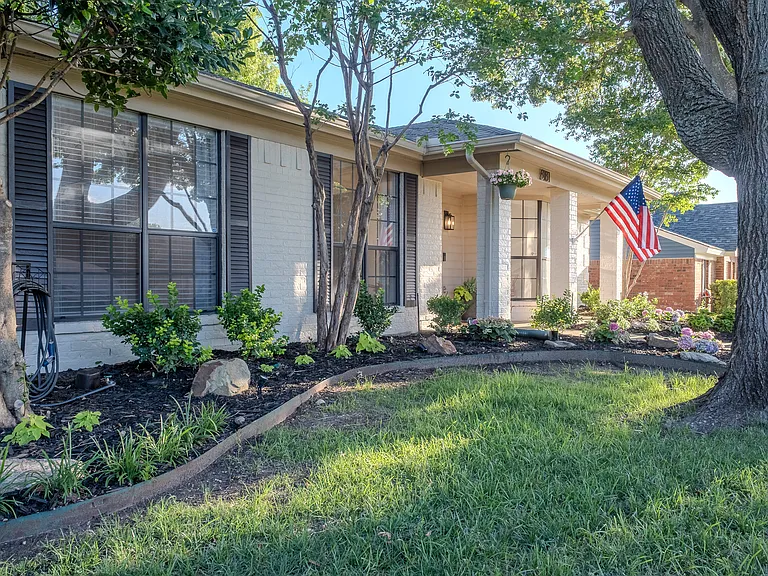 8181 Willow Creek Dr — Photo 3
