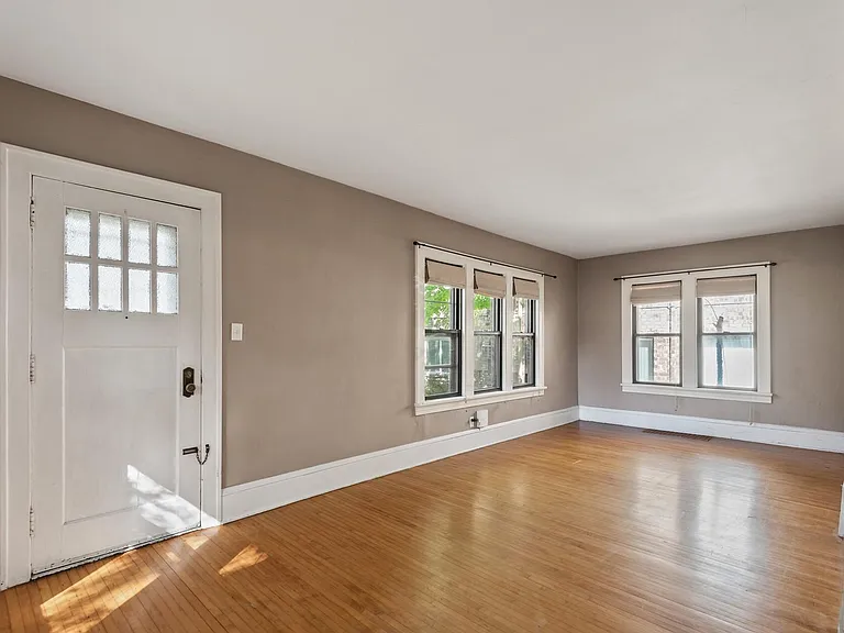 5319 Minnehaha Ave — Photo 11