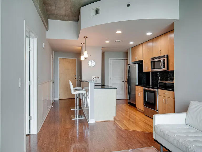 415 Church St #2613 — Photo 8