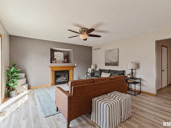 5th image of 825 Cypress Dr
