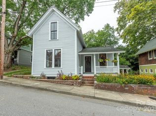 14 Harrison St, Asheville, NC 28801