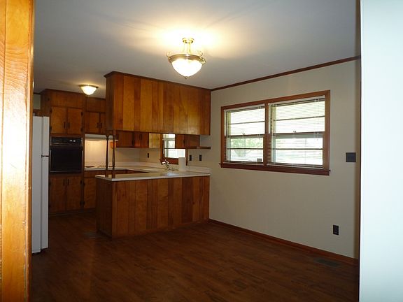 From Living Room into dining/kitchen