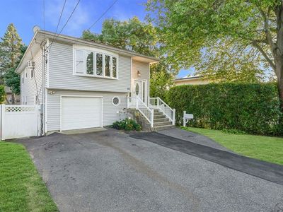 336 Lexington Avenue, West Babylon, NY, 11704