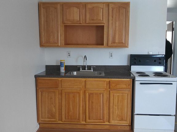 2nd image of 107 Atlantic Ave