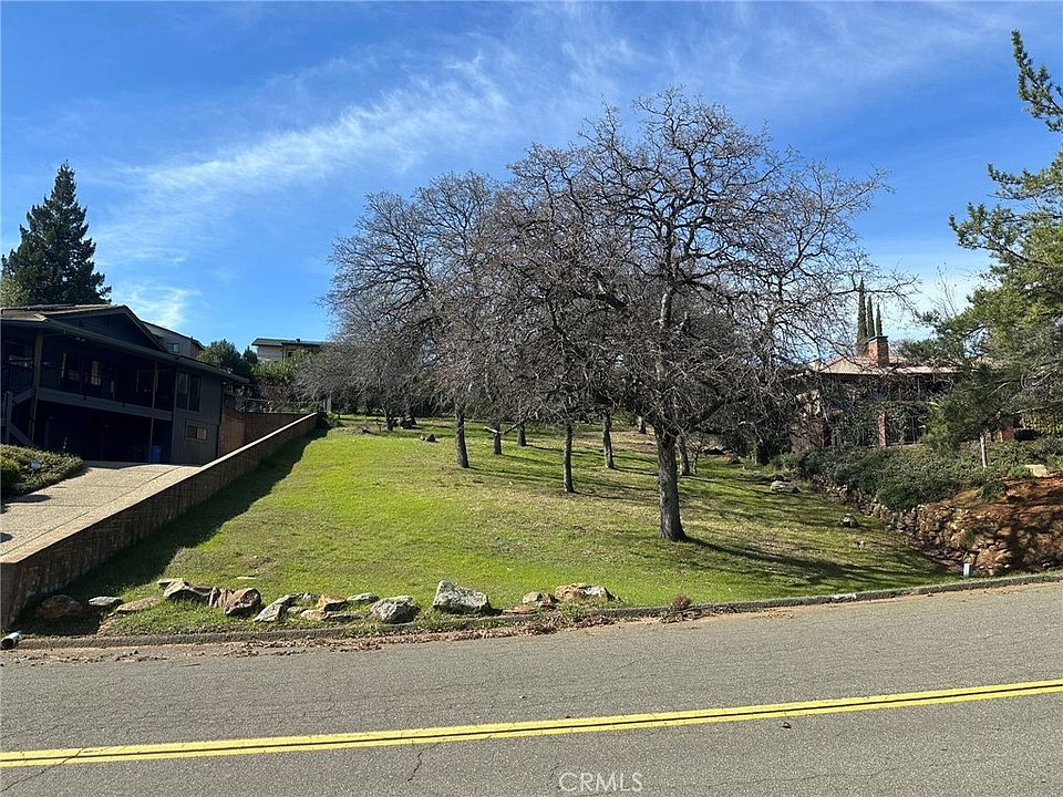 1st image of 0 Woodman Dr #315