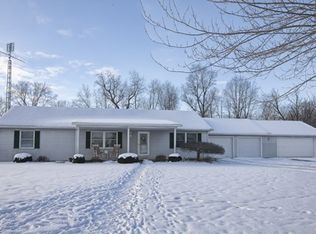 8836 E Cardinal Dr, Fairmount, IN 46928