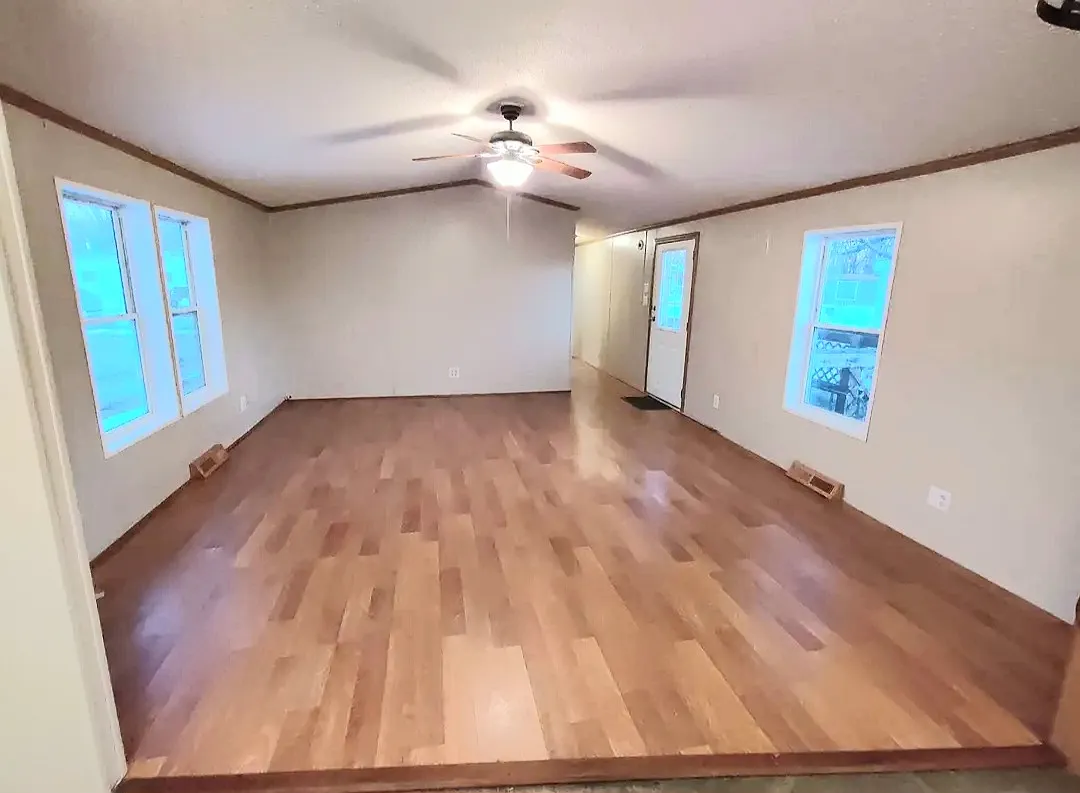3 bed, 1150 sqft, $1,275 — Photo 2
