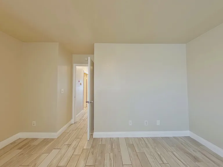 1640 Athol Ave #H-23 — Photo 5