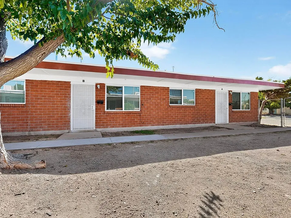 536 Cardenas Dr SE