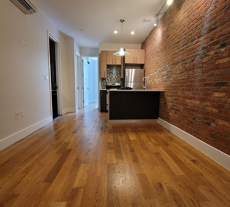 1st image of 410 Gates Ave #2FF