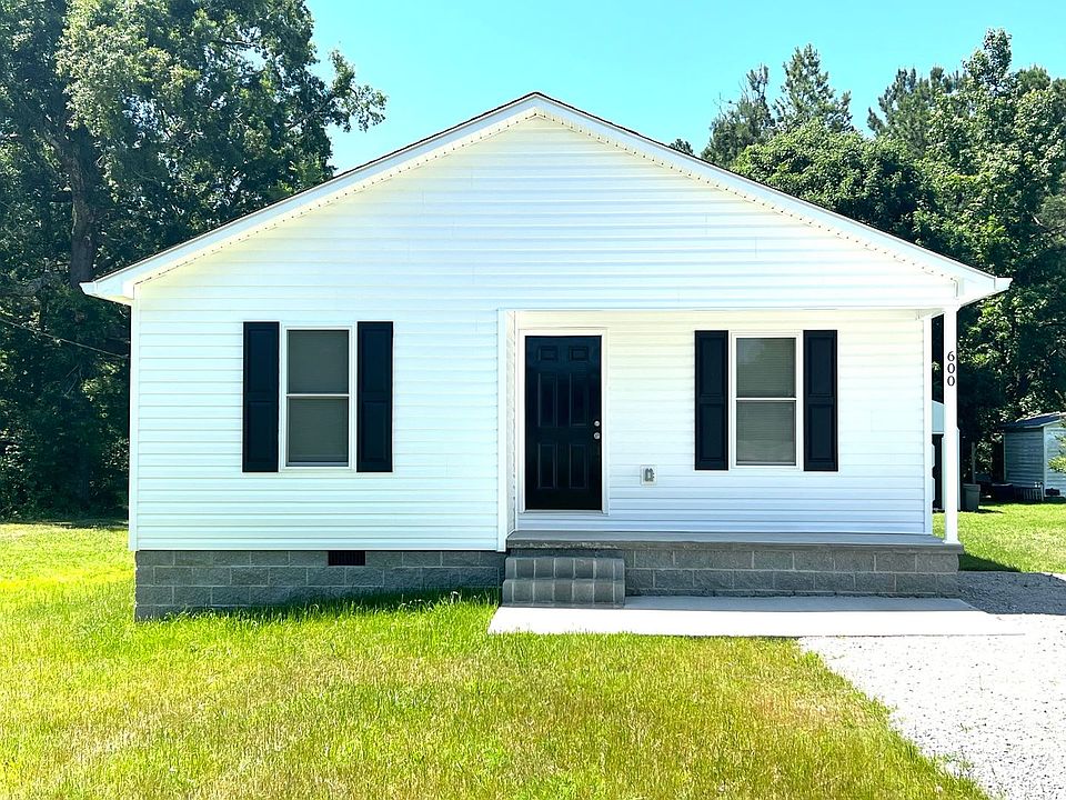1st image of 600 E Pine St