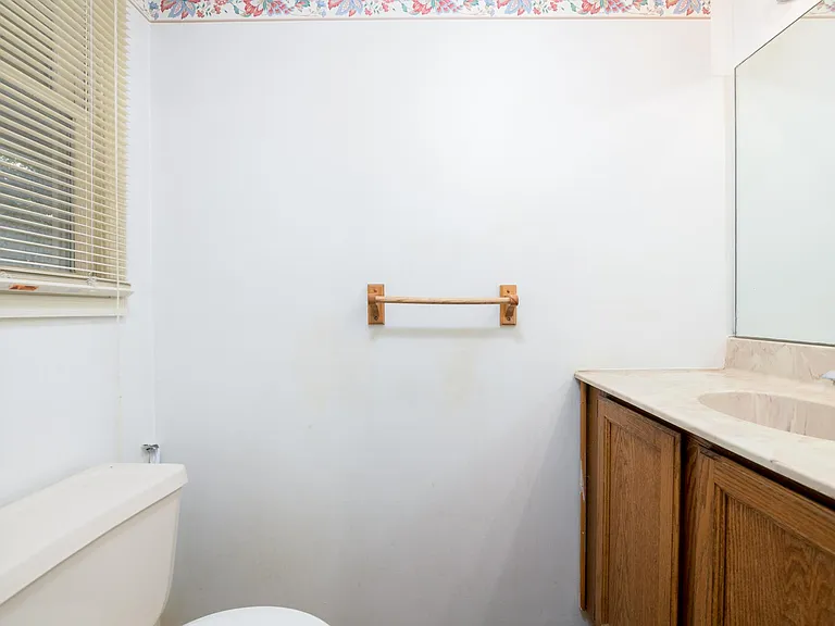 77 Bunker Hill Ct — Photo 15