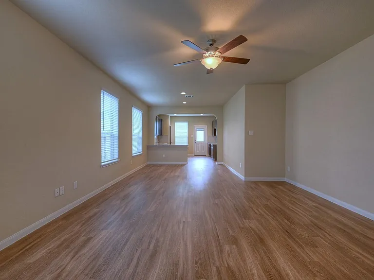 17131 Devon Dogwood Trl — Photo 4