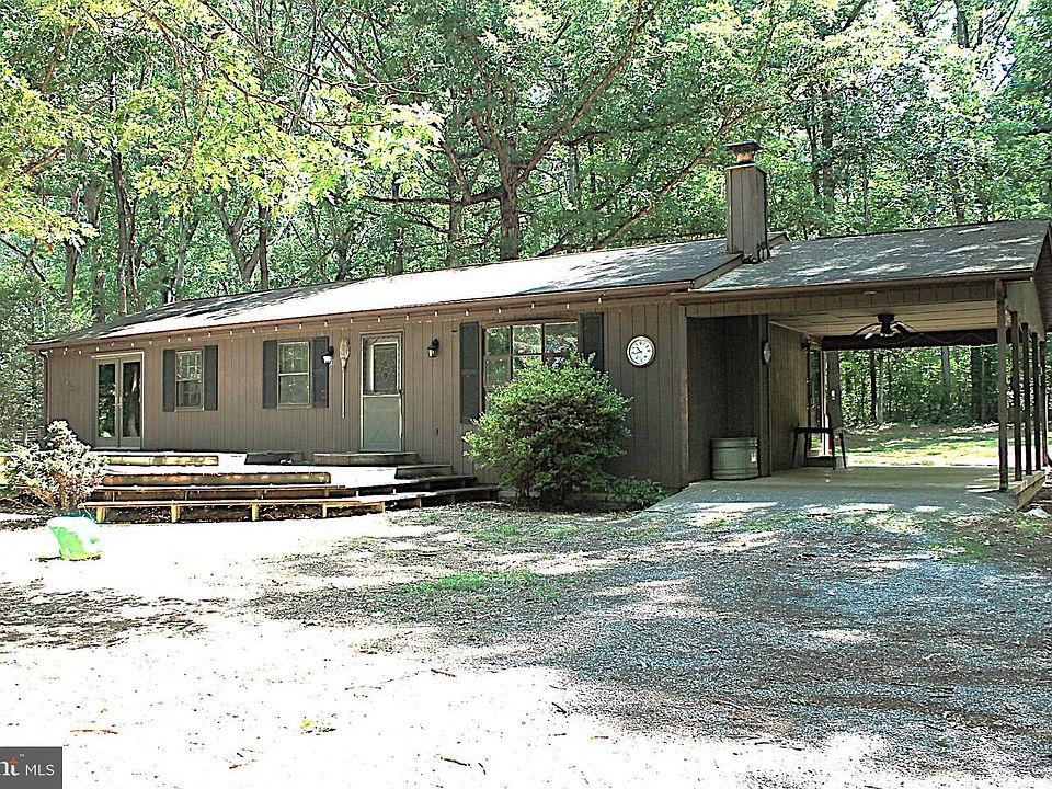 1st image of 365 Hillcrest Rd