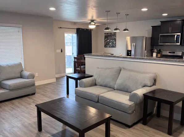10862 S Harvest Pointe Dr, South Jordan, UT 84009