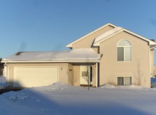 11241 Laura Cir SE, Becker, MN 55308