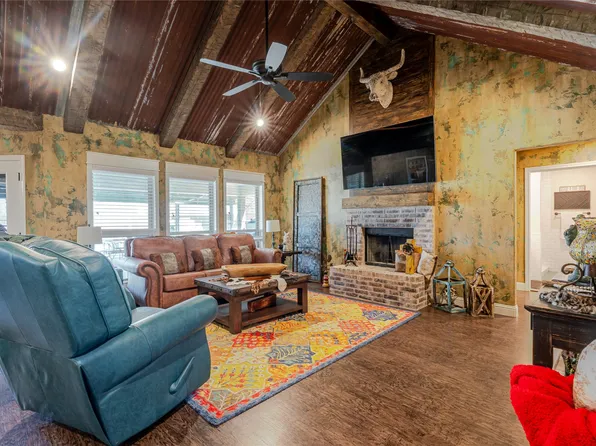 470 Wilson Bend Rd, Millsap, TX 76066