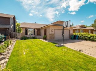 51 NE Wildwood Cres W, Lethbridge, AB T1K 6C8