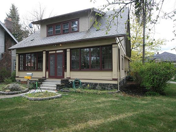 2nd image of 1227 N Sherwood St