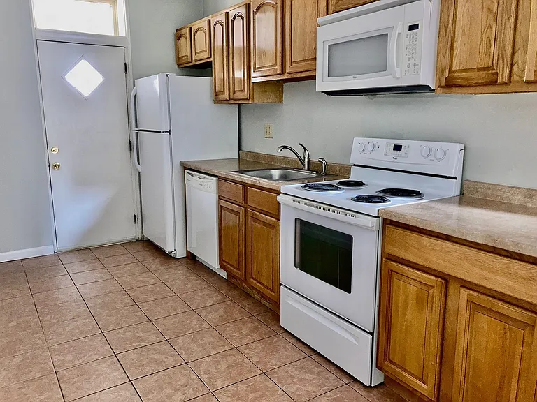4813 Baltimore Ave — Photo 6