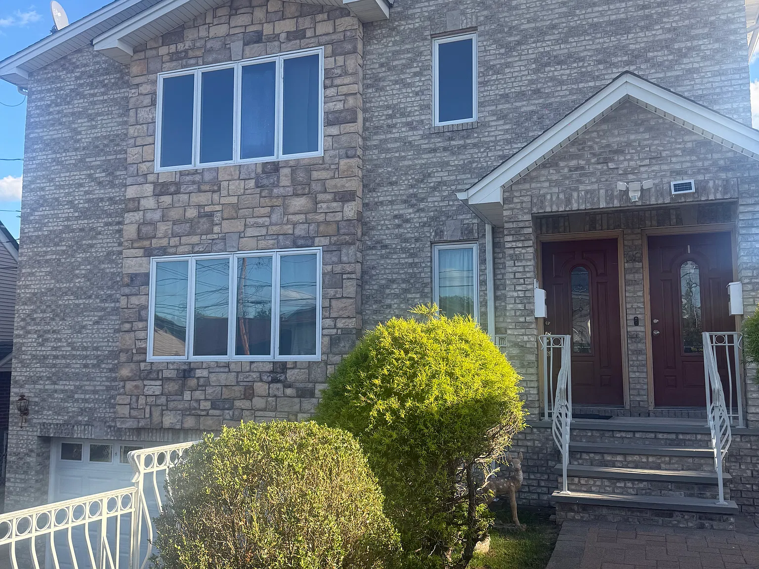 4 bed, 2.5 bath, 1800 sqft, $3,800 — Photo 1