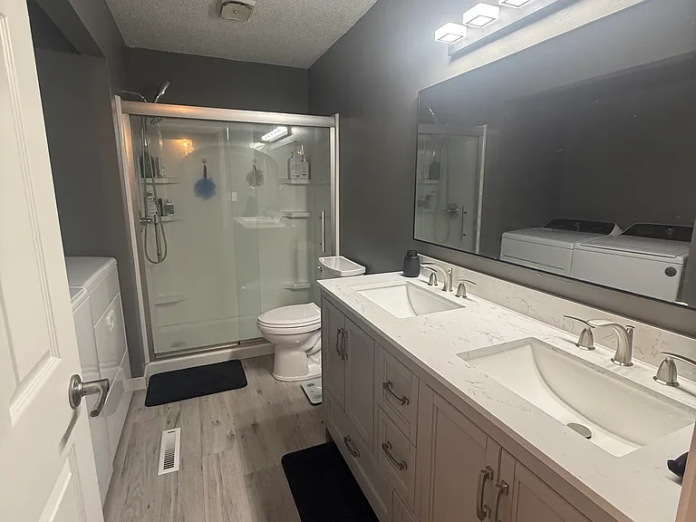 801 W Saint Anthony Ave — Photo 17