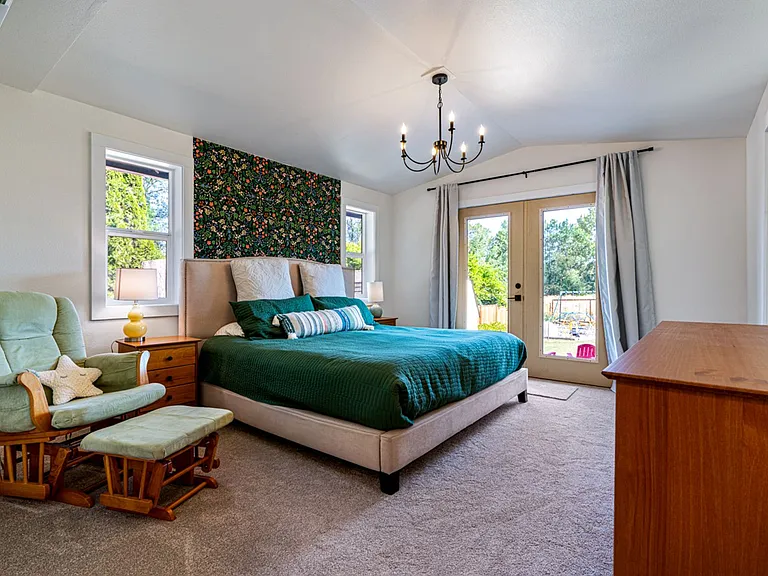 2752 Robinhood Ln NW — Photo 9