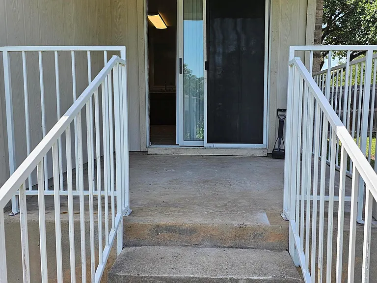 1325 Darjeeling Dr — Photo 15