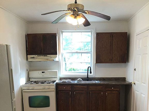 3rd image of 373 Marlton Ave