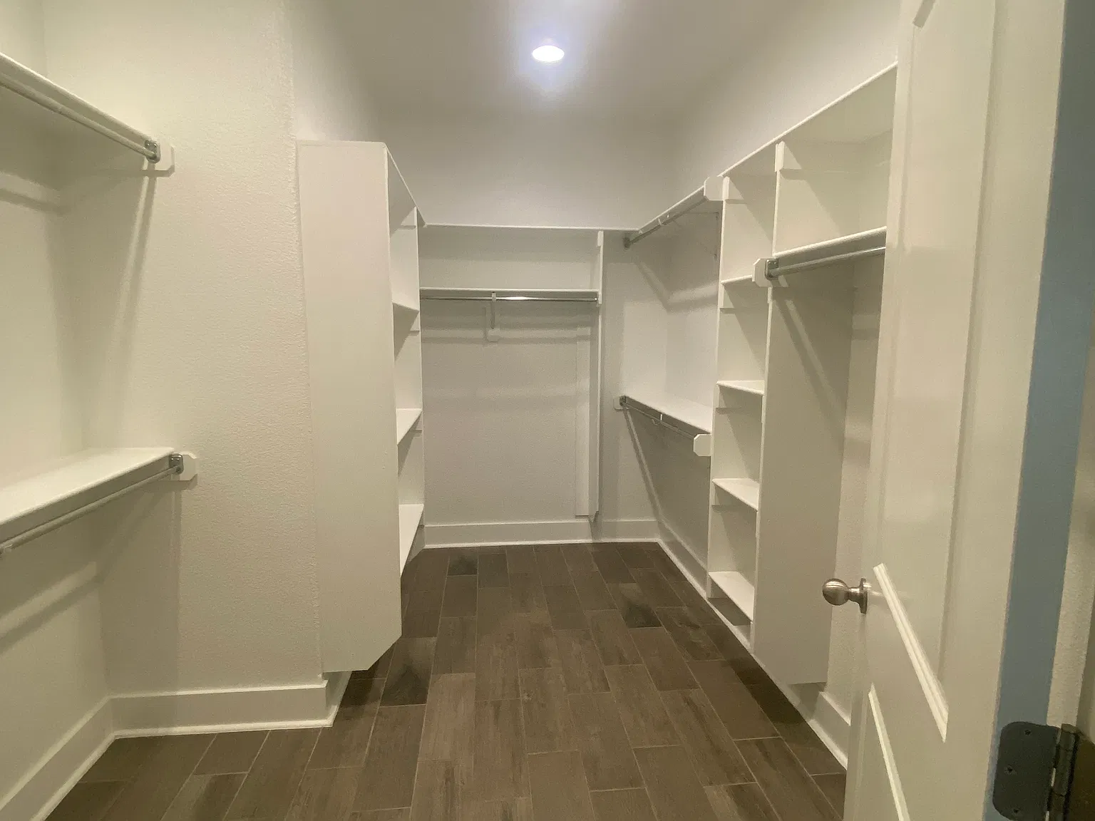 4 bed, 3.5 bath, 1836 sqft, $3,000 — Photo 4