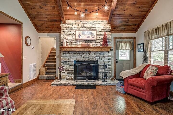 7th image of 301 Cabin Orchard Rd