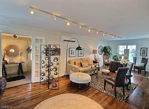 3rd image of 23305 Fernwood Dr