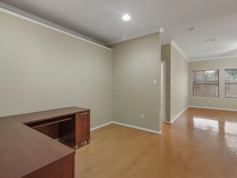 701 Bella Vista Dr — Photo 6