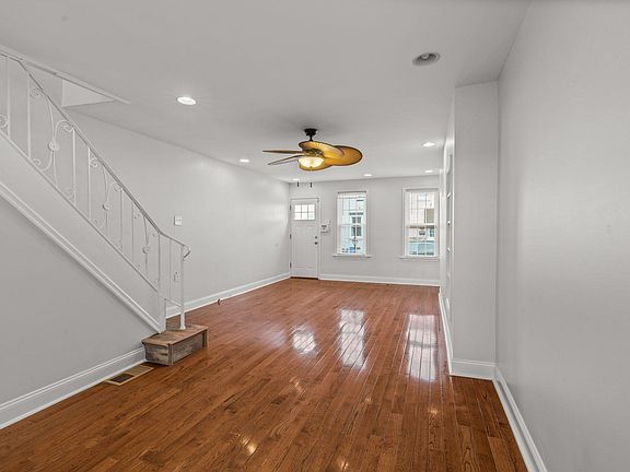 5th image of 2529 Memphis St Unit 1