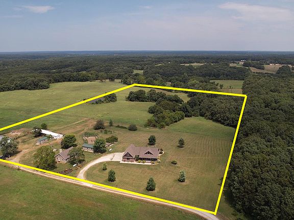 2nd image of 318 Little Creek Drive