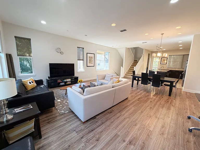2423 Stearman Ln #1 — Photo 4