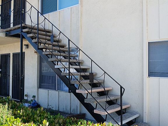 2nd image of 1001 W Summerland Ave APT 3