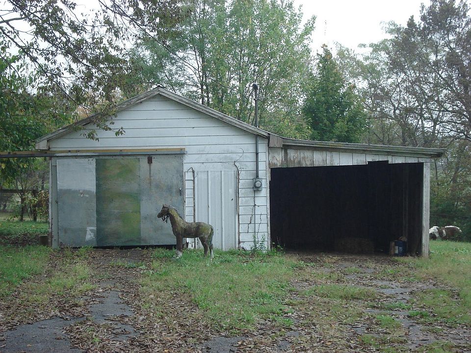 2nd image of 199 Shawhan Rd