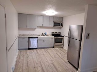 3 Walker Rd APT 3, North Andover, MA 01845