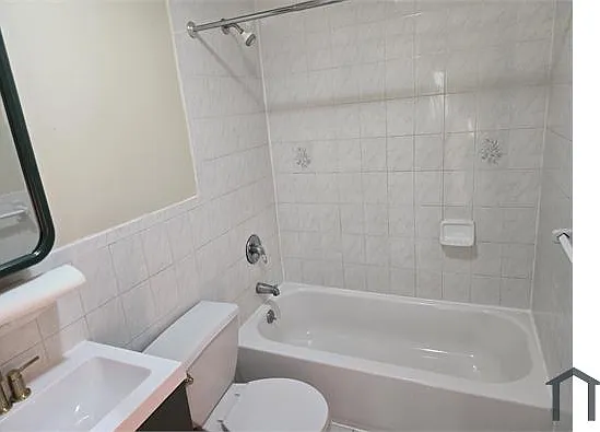 3 bed, $2,700 — Photo 4