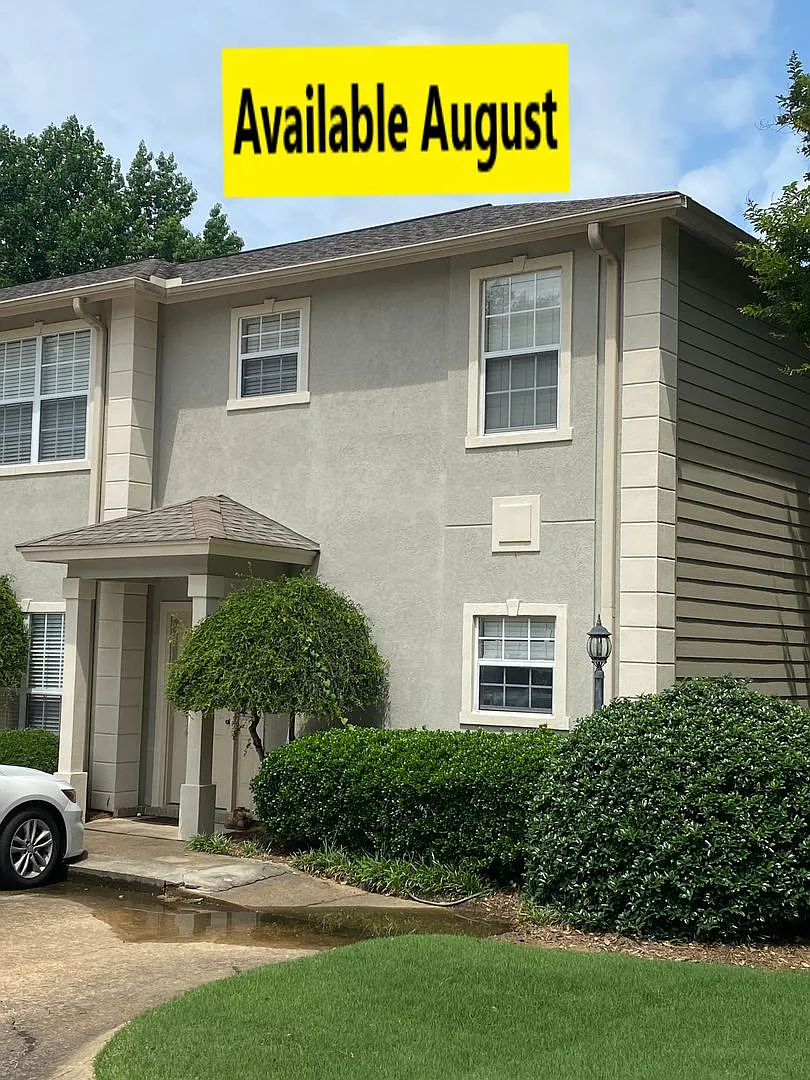 Harris Grove — Photo 1