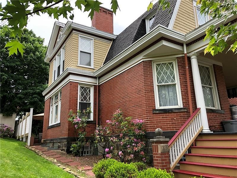 1st image of 223 Underwood Ave